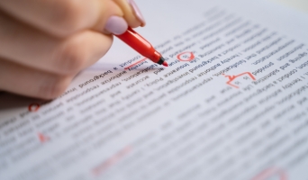 الترجمة والتحرير